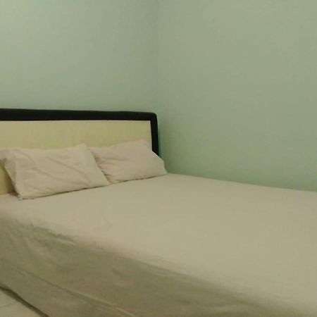 Oyo 90766 Gardenia Boarding House Hotel Purwokerto Eksteriør billede