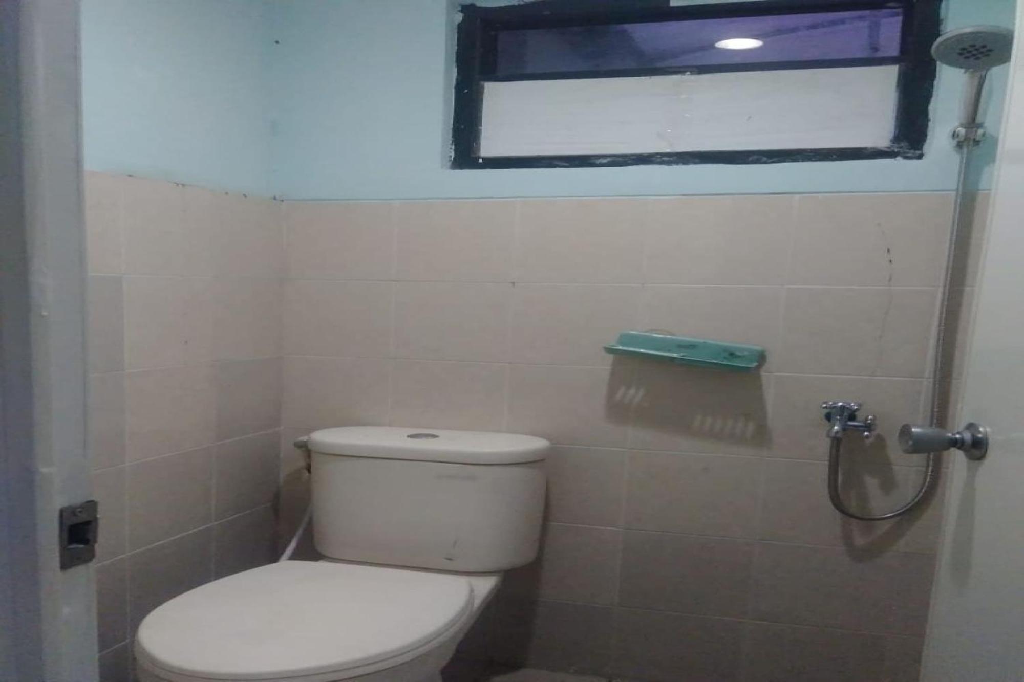 Oyo 90766 Gardenia Boarding House Hotel Purwokerto Eksteriør billede