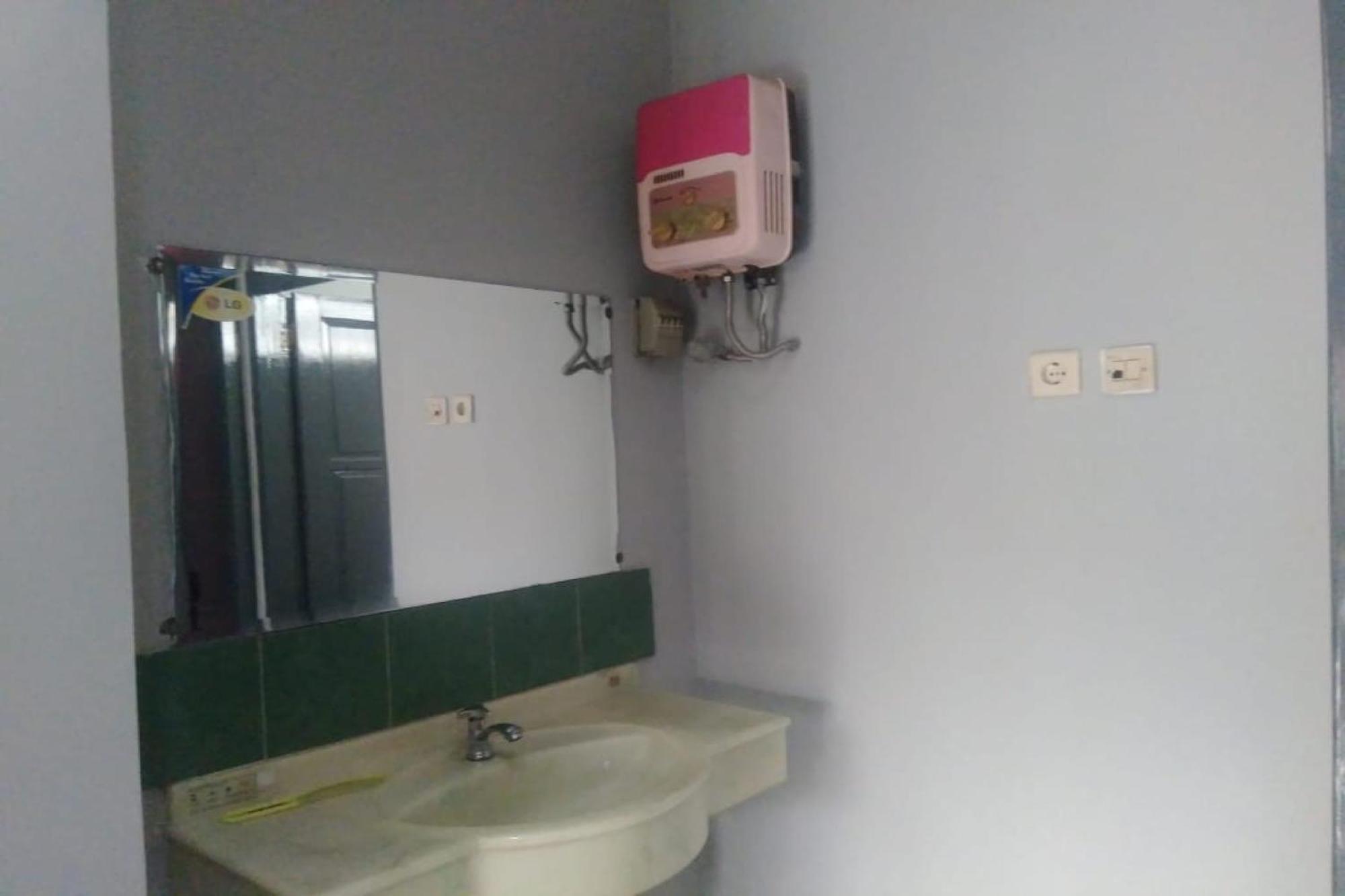 Oyo 90766 Gardenia Boarding House Hotel Purwokerto Eksteriør billede
